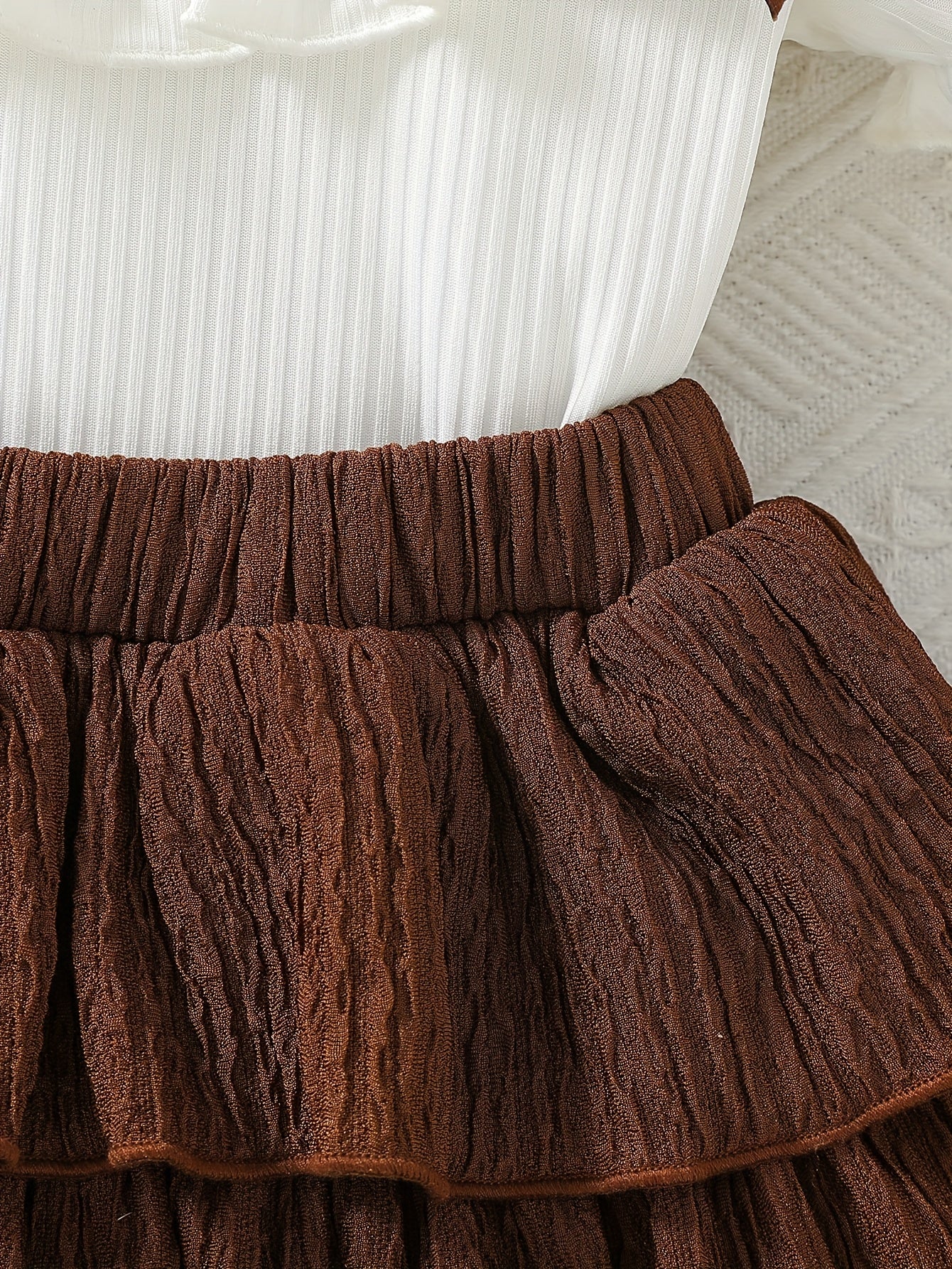 2PCS Sweet Short Sleeve Top + Brown Pleated Short Skirt