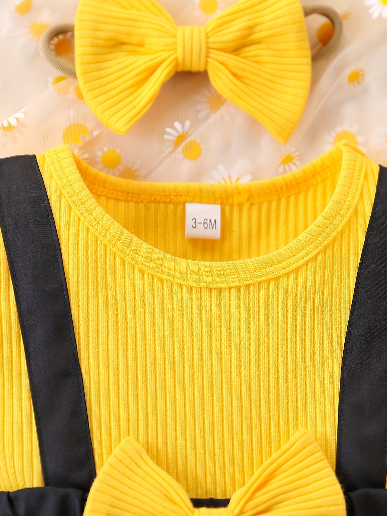 Newborn baby girl dress with bee