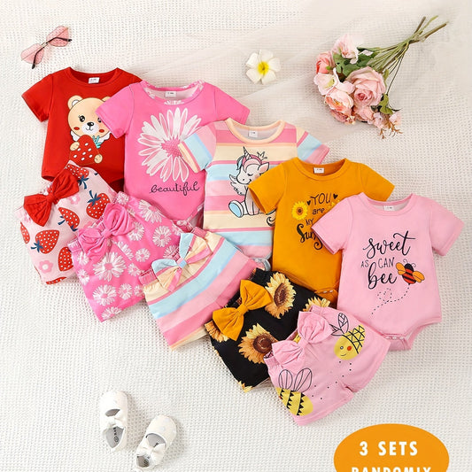 Newborn Summer Short-Sleeve Romper and Shorts Random Three-Piece Set.